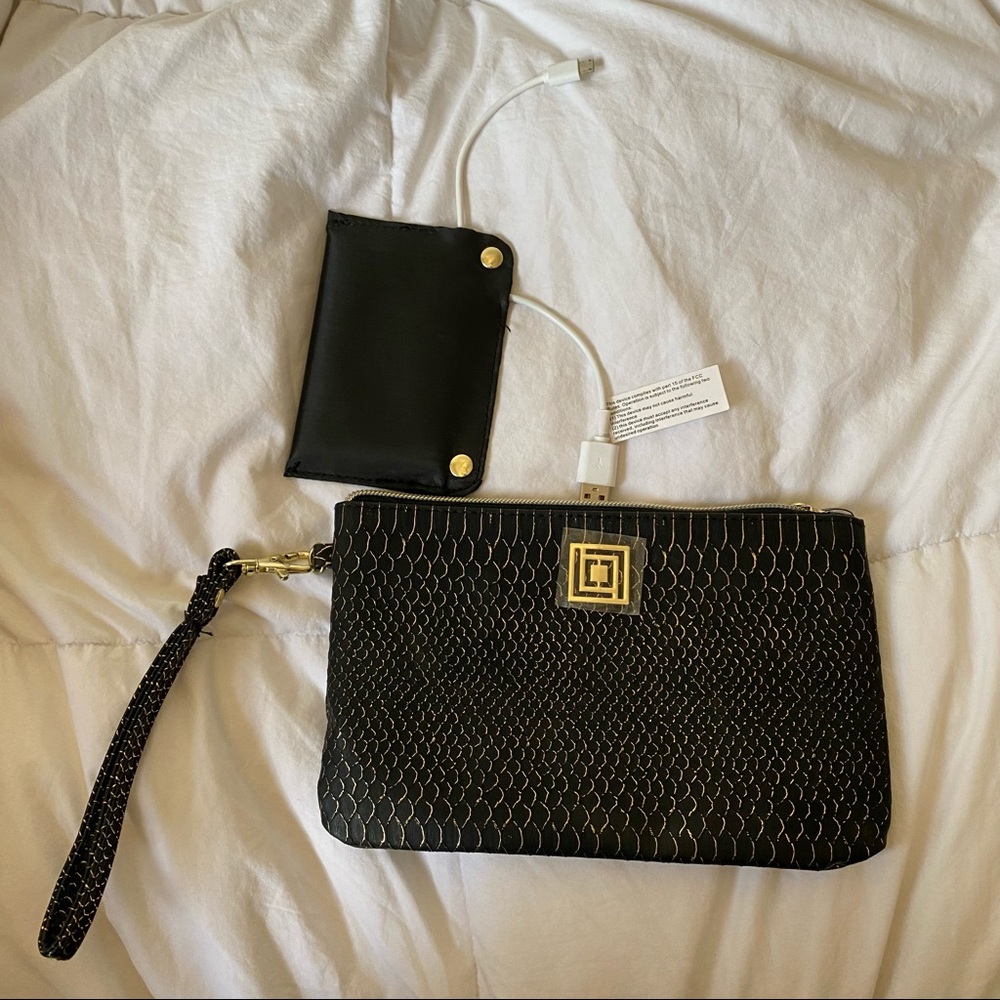 Phone Charging Wallet 🔌 - Brand New